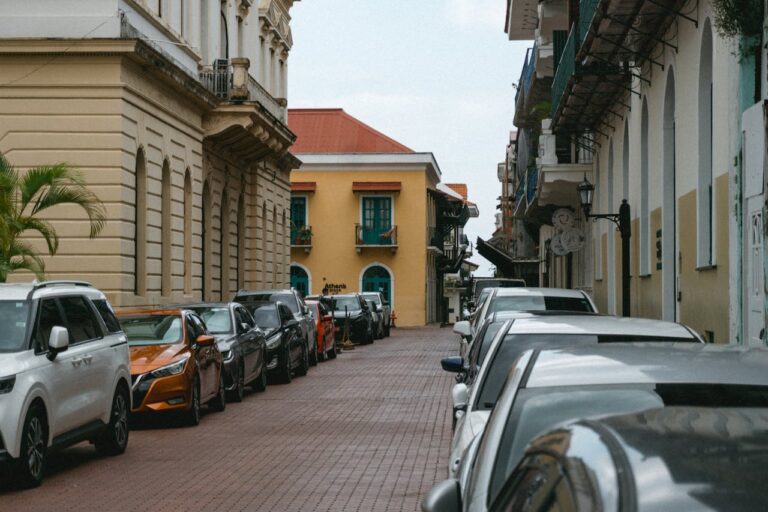 Onde se hospedar perto das principais atrações naturais da tríplice fronteira custa para envelopar o carro inteiro