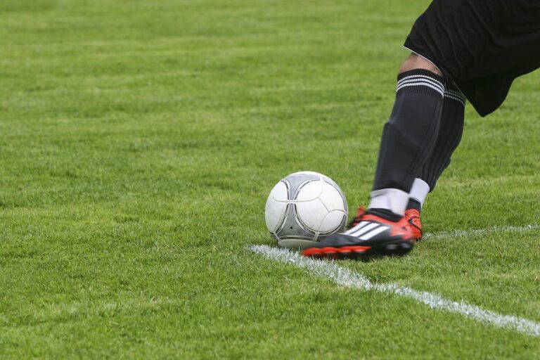 Qual pacote da Sky tem futebol? futebol ao vivo